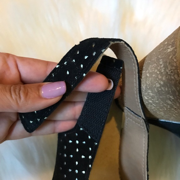 Toscanella Black Strappy Wedges Sz 6.5 - Picture 8 of 8